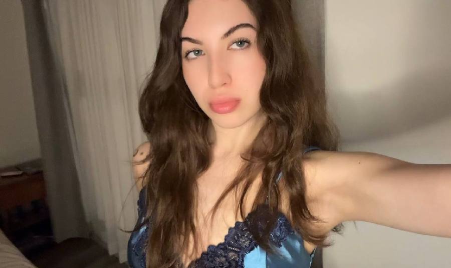 Photo Amber in Huh Hoto