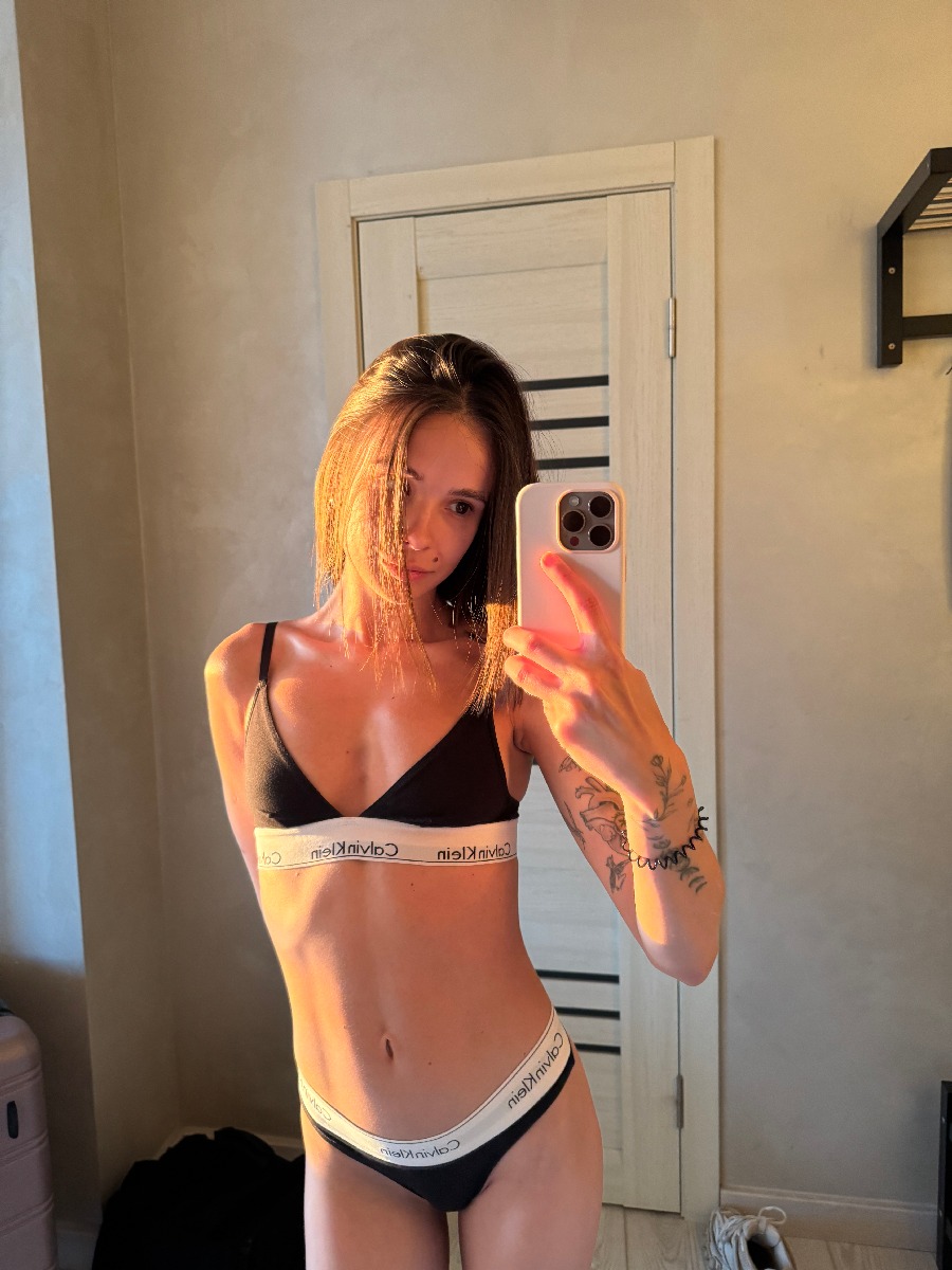 Photo Tina in Huh Hoto